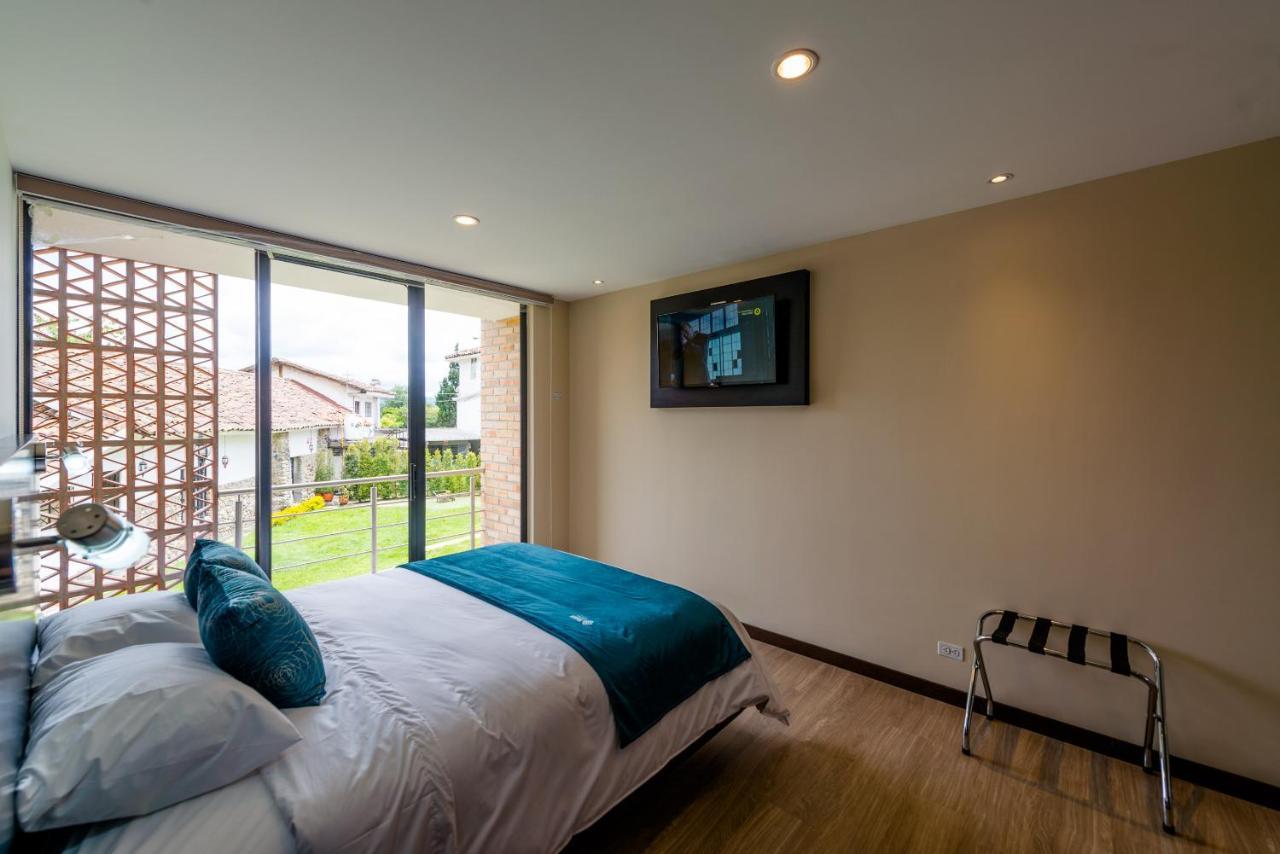 Venue Batan Hotel&Suites Cuenca Esterno foto