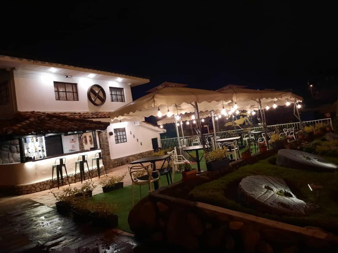 Venue Batan Hotel&Suites Cuenca Esterno foto