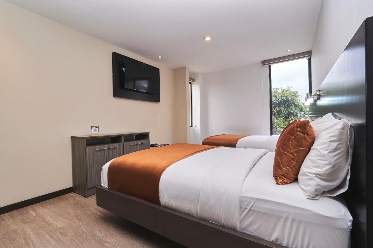 Venue Batan Hotel&Suites Cuenca Esterno foto
