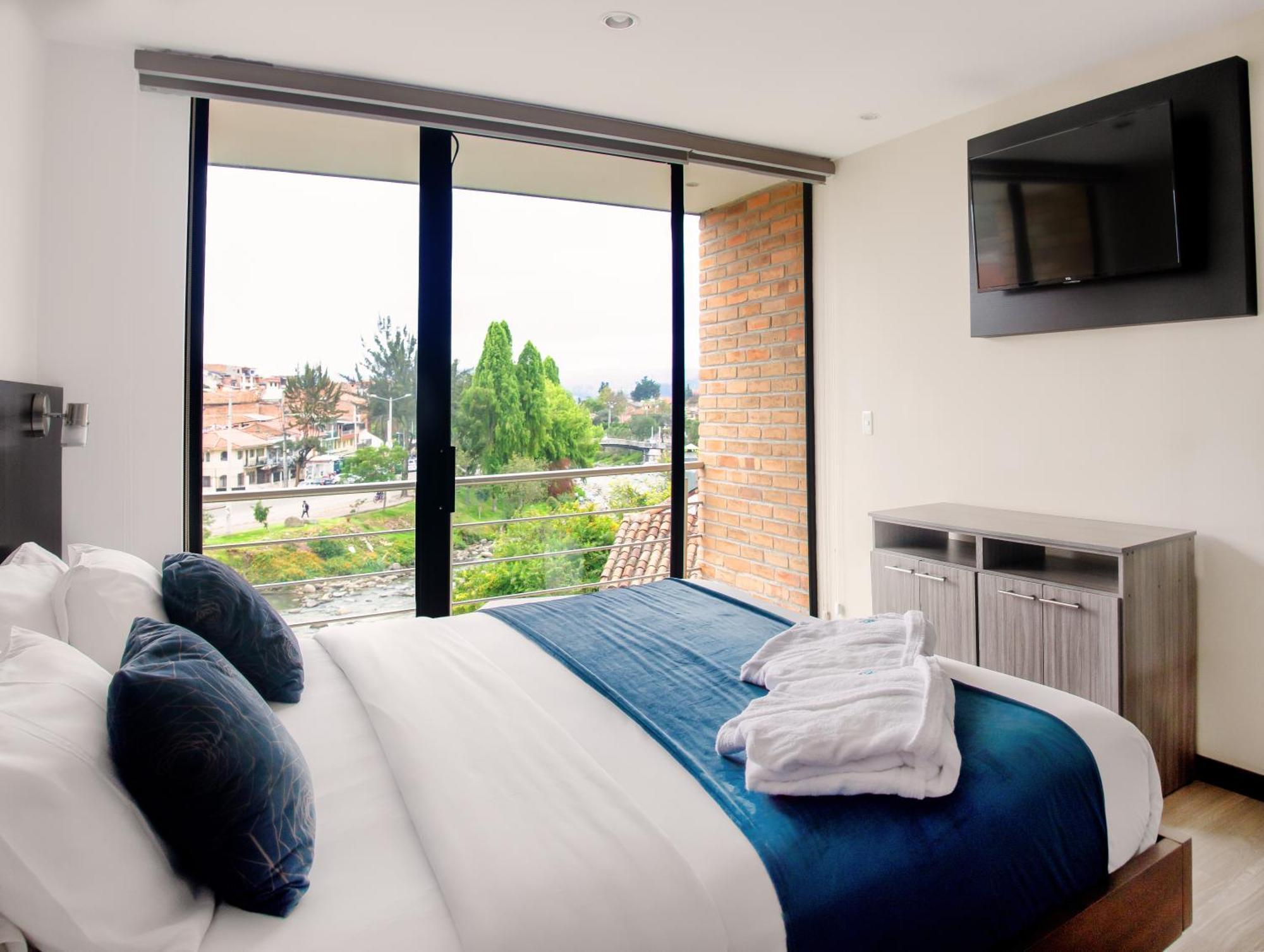 Venue Batan Hotel&Suites Cuenca Esterno foto